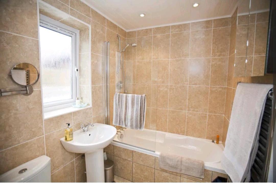 Cosy Little Home Just Outside York City Walls Bagian luar foto